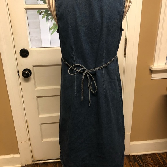 Take Nine denim crossover bodice maternity dress - Picture 4 of 5